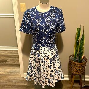 Draper James Oak Hill Vine dress in blue with black and white floral print